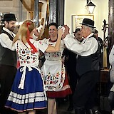 Evening show Budapest with traditional dancers (photo by Emma S.)