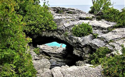 The natural Arch Rock in Bruce National Park, Ontario, Canada. Flickr:Wikimedia Canada 