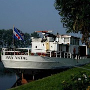 Anna Antal | Bike & Boat Tours | Holland