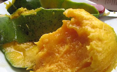 Fresh mangos! Flickr:Seyemon