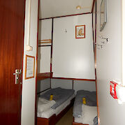 Standard twin cabin | Feniks | Bike & Boat Tour