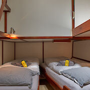 Standard twin cabin | Feniks | Bike & Boat Tour