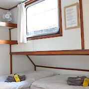 Standard twin cabin | Feniks | Bike & Boat Tour