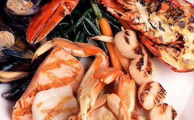 Seafood platter in Canada! Flickr:NWongpr