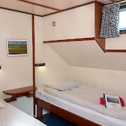 Twin cabin - Lower deck | Sarah | Bike & Boat Tour