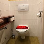 Cabin toilet | Zwaan | Bike & Boat Tour