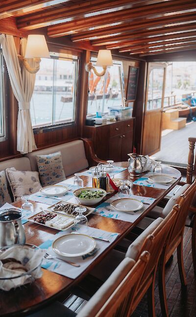 Dining | Thalassa | Bike & Boat Tour