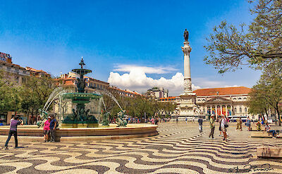 Praça dom Pedro IV square in Lisbon, Portugal. Flickr:Steven dosRemedios