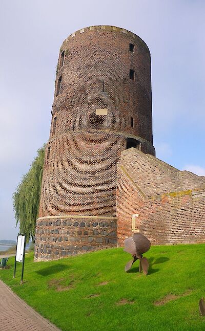 Mühlenturm Tower at the medieval wall in Reese, Germany. CC:Volker1978