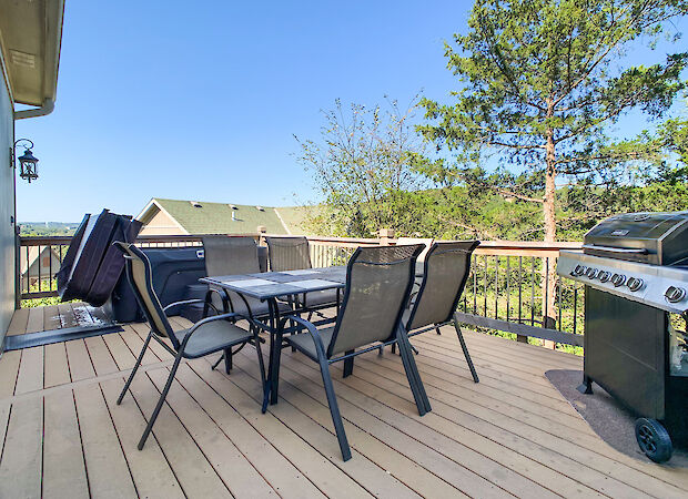 Branson Family Retreats Canyon Deck