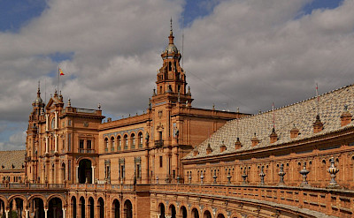 Plaza de Espana in Sevilla, Andalusia, Spain. Flickr:Harshil Shah 37.37738324571413, -5.9863780185198205