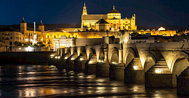 Nighttime in Cordoba, Spain. Photo via Flickr:Danel Solabarrieta