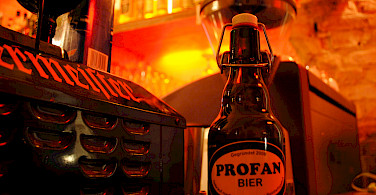 Bike to beer break in Berlin, Germany. Photo via Flickr:Christian Kahle