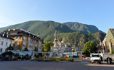 Walther Square in Bolzano, Trentino-Alto Adige, Italy. Photo via Flickr:Francisco Anzola 46.49852446384156, 11.354831928432326