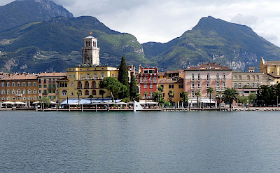 Riva del Garda on the Lake in Trentino Alto Adige, Italy. Photo via Wikimedia Commons:High Contrast 46.498710, 11.353553