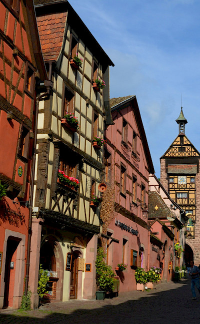 Colorful streets in Riquewihr in Alsace, France. Flickr:Pug Girl
