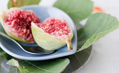 Fresh figs in Greece! Flickr:Lisa Murray