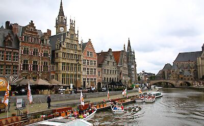 Boat race in Ghent, East Flanders, Belgium. Flickr:Alain Rouiller 