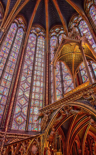 Saint-Chapelle in Paris, France. CC:Denfr 
