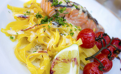 Pasta and salmon in France. Flickr:BE Chua