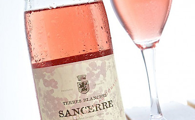 Sancerre - a Rosé wine grown in the eastern part of the Loire Valley, France. Creative Commons:THOR