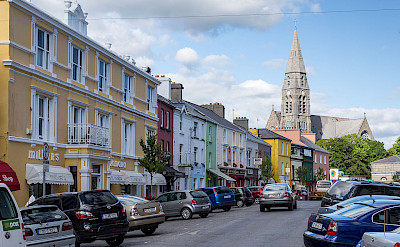 Main street in Clifden, Ireland. CC:Joachim Kohler Bremen 