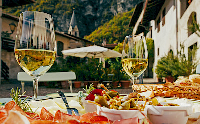 Great wines on the Dolomites to Venice Bike Tour. ©Photo via TO