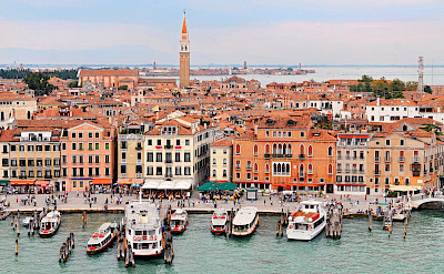 Grand Canal in Venice, Veneto, Italy. Photo via Flickr:Tambako the Jaguar