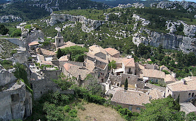 Cycle up to Les Baux de Provence and discover this amazing little town and old Fort. Photo:Henri Bergius
