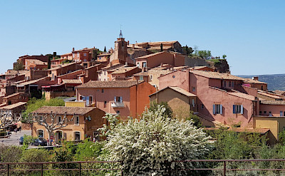 The characteristic red roofs of the Provence region. Flickr:Luca Disint