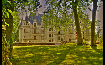 Château d'Azay-le-Rideau and gardens, Loire Valley, France. Flickr:@lain G