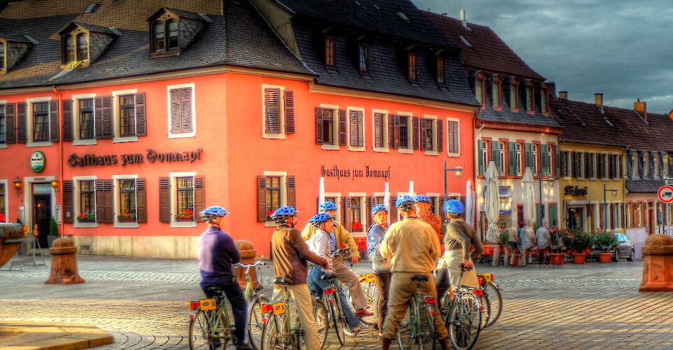 Cyclists in Speyer, Germany. Flickr:alainlm