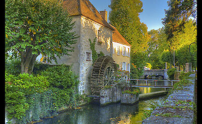 Canal du Loing, Nemours, France. Flickr:@lain G