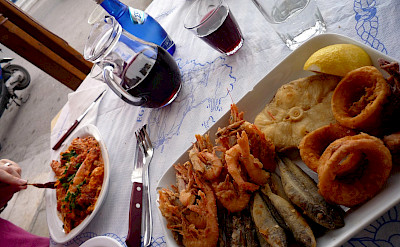 Seafood platter on Aegina Island in Greece. Flickr:Chris
