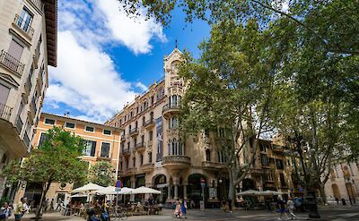 City square in Palma de Mallorca, Spain. Unsplash@David Vives