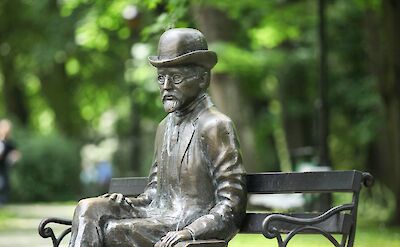 Bolesław Prus sculpture in Nałęczów, Poland. He was a famous novelist. CC:Ministry of Foreign Affairs of the Republic of Poland