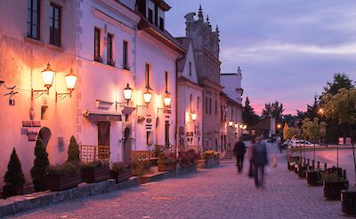 Evening in Kazimierz Dolny, Poland. Flickr:Mateusz Szczepaniak
