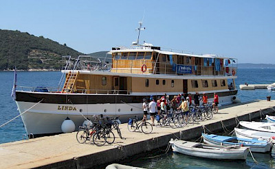 Linda docked in Kvarner Bay, Croatia. Photo by Familie Stadbauer