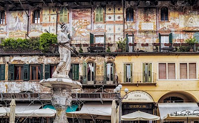 Piazza delle Erbe, Verona, Veneto, Italy. Flickr:Steven dosRemedios 45.242276, 10.967440