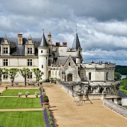 Loire Valley - Orléans to Tours - Château d'Amboise overlooking the Loire River. pexels@jeanpaulwettstein