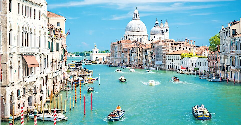 Biking Mantova to Venice Bike & Boat Tour in Italy. ©TO
