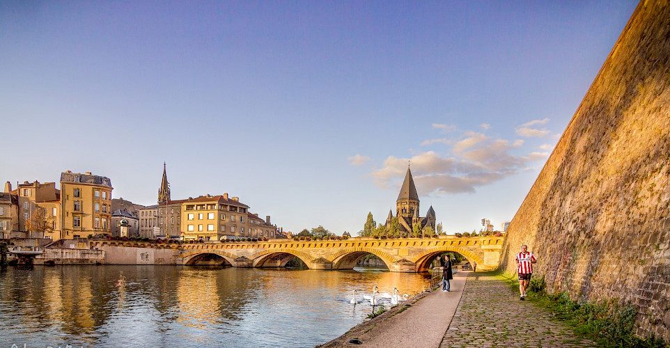 Along the Mosel River in Metz, Germany. Flickr:Jean Balczesak