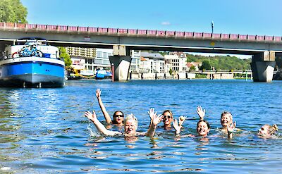 Swimming in the Seine near Melun. toBBT
