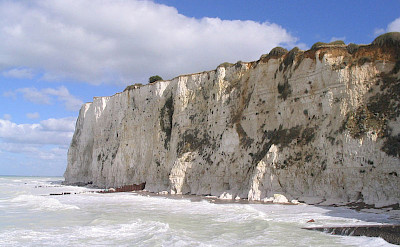 The famous chalk cliffs - photo via Wikimedia Commons: Ricardo Boimare
