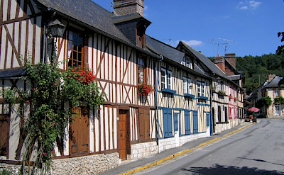 Typical Normandy Village - photo by Wikimedia Commons:Mahlum