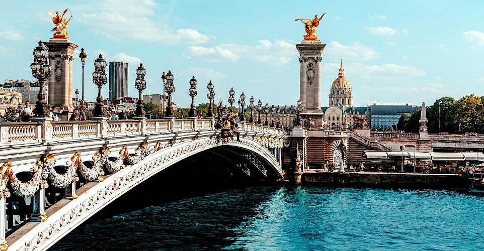 Pont Alexander III, Paris, France. Unsplash@ionut dobre