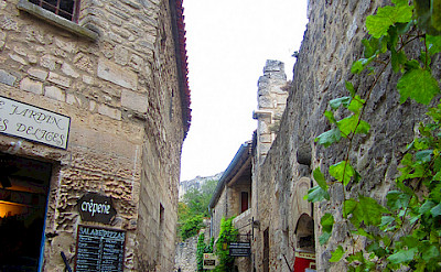 Les Baux de Provence. Photo via Flickr:thegirlsny