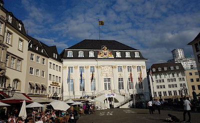 Rathaus in Bonn, Germany. Flickr:Evgeniiklebanov