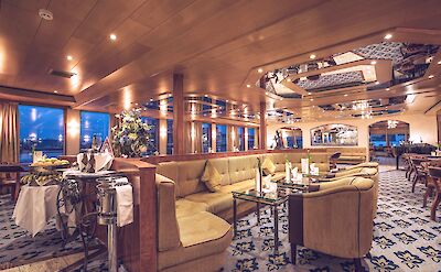 Lounge | Swiss Crown | Bike & Boat Tour | ©Scylla