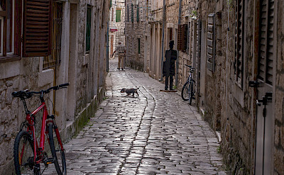 Bike rest in Stari Grad, Hvar Island, Dalmatia, Croatia. Flickr:Anja Pietsch